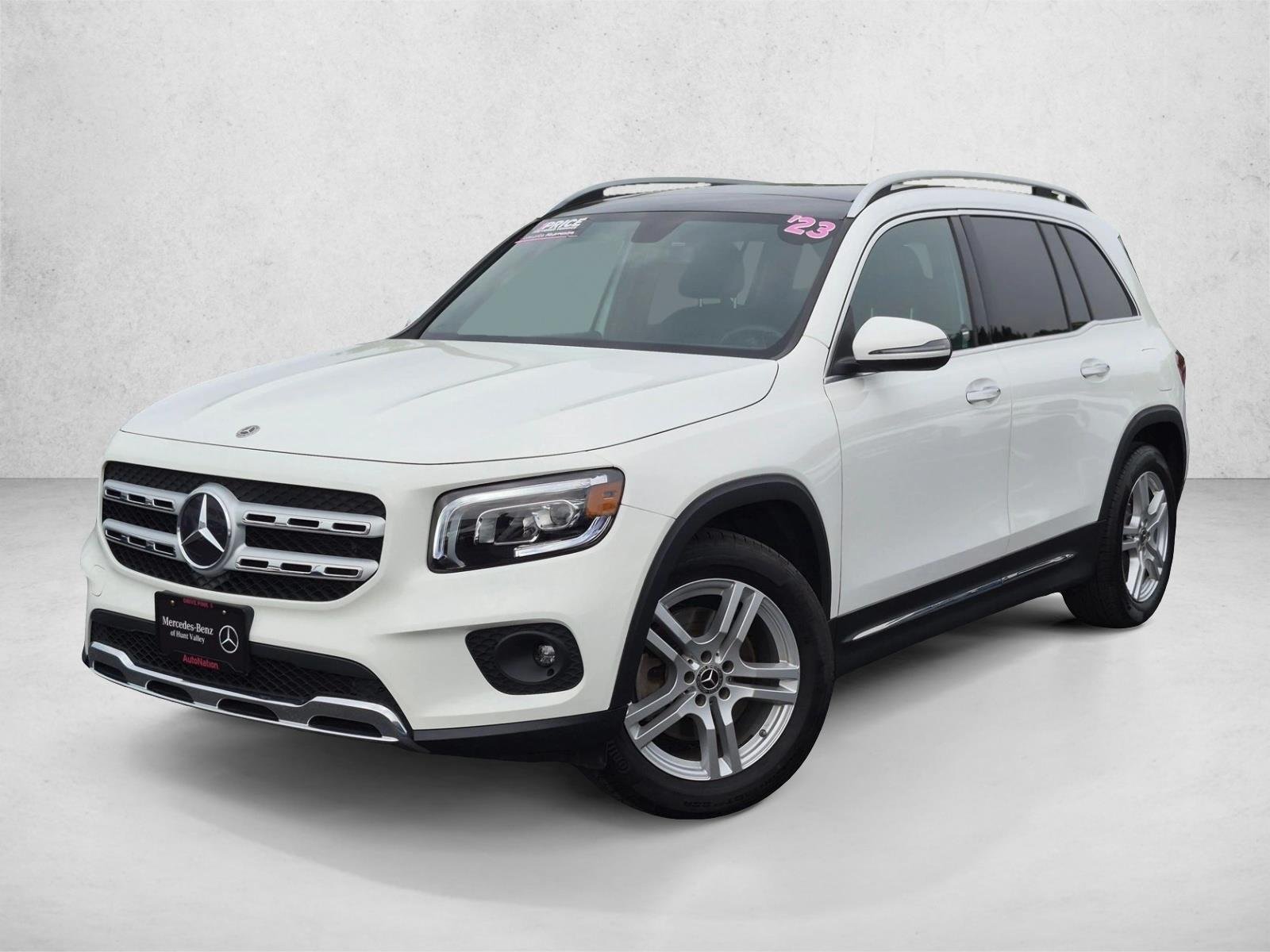 Used 2023 Polar White Mercedes-Benz GLB 250 image 1
