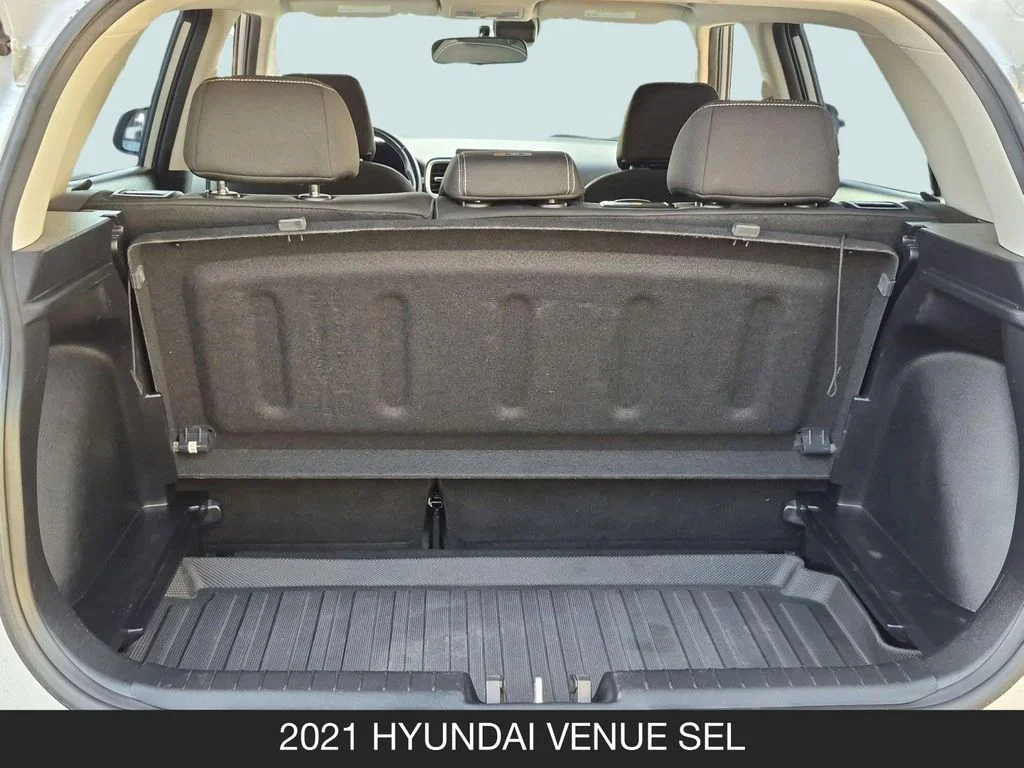 Used 2021 Silver Hyundai SEL image 23