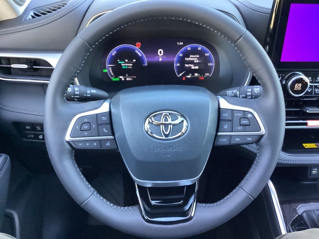 New 2026 Midnight Black Metallic Toyota Hybrid Platinum image 15