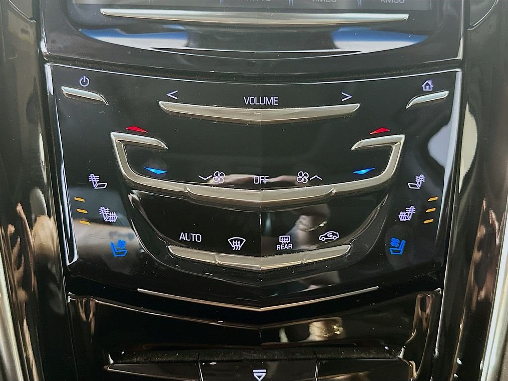 Used 2017 Radiant Silver Metallic Cadillac Luxury image 21