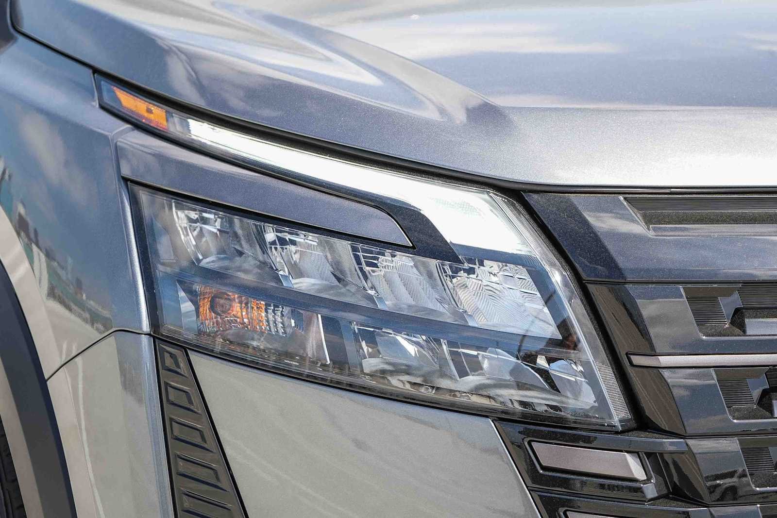 New 2026 Gun Metallic Nissan SV image 4