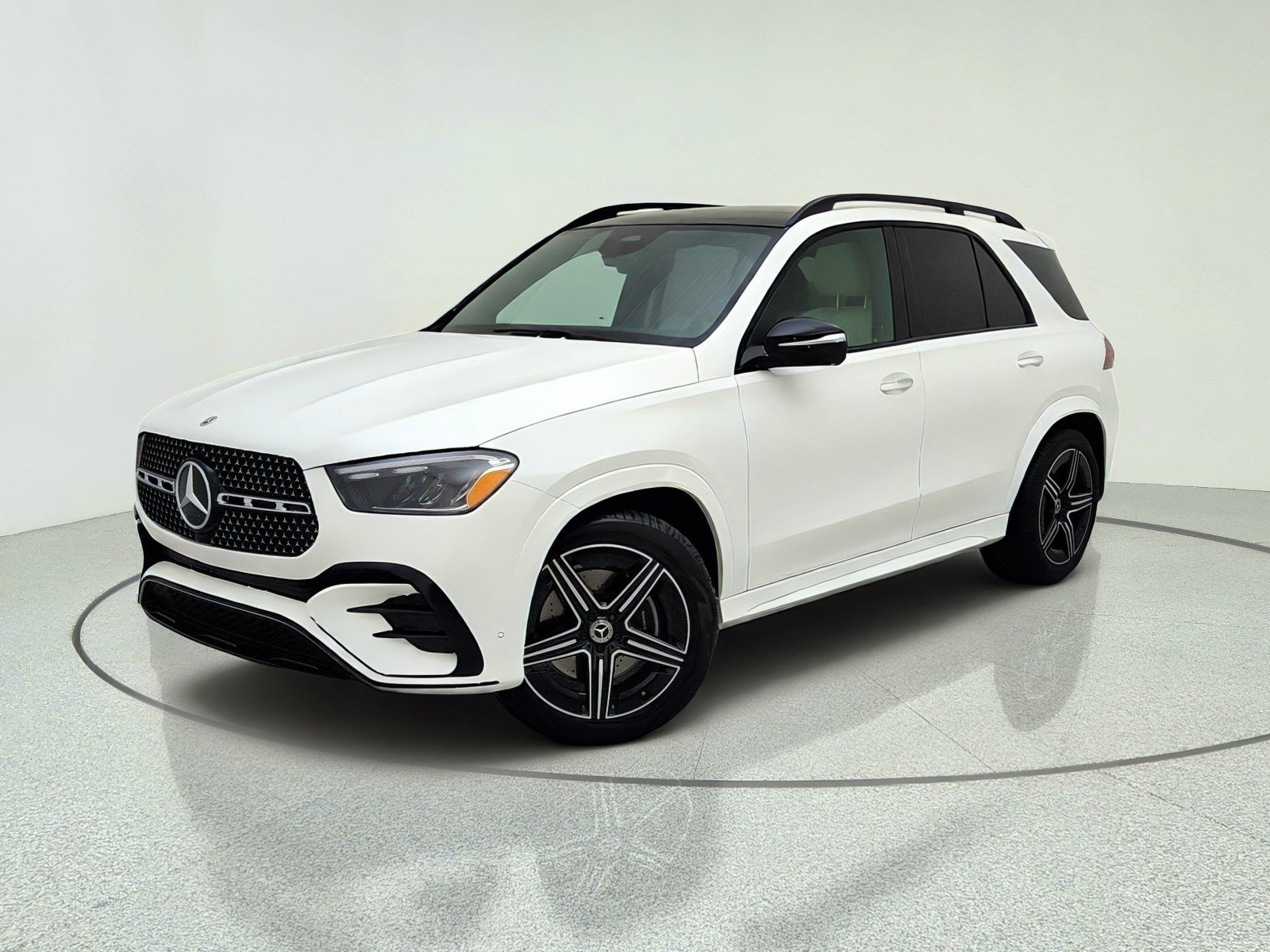 Certified Used 2026 Polar White Mercedes-Benz GLE 350 image 1