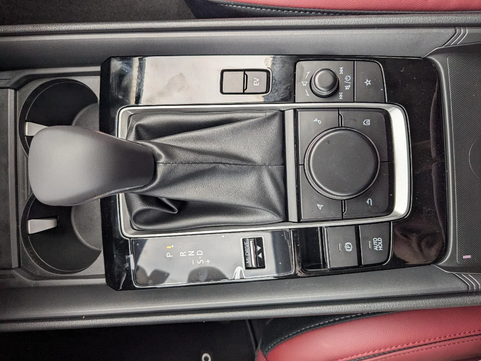 New 2026 48K WIND CHILL PEARL Mazda Premium AWD image 27