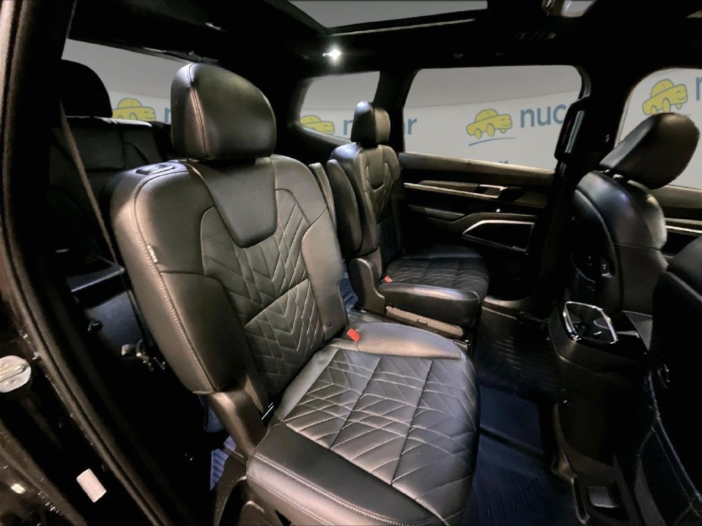 Used 2024 Black Kia SX X-Line image 16