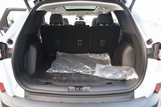 New 2026 Space Silver Metallic Ford Plug-in Hybrid image 11