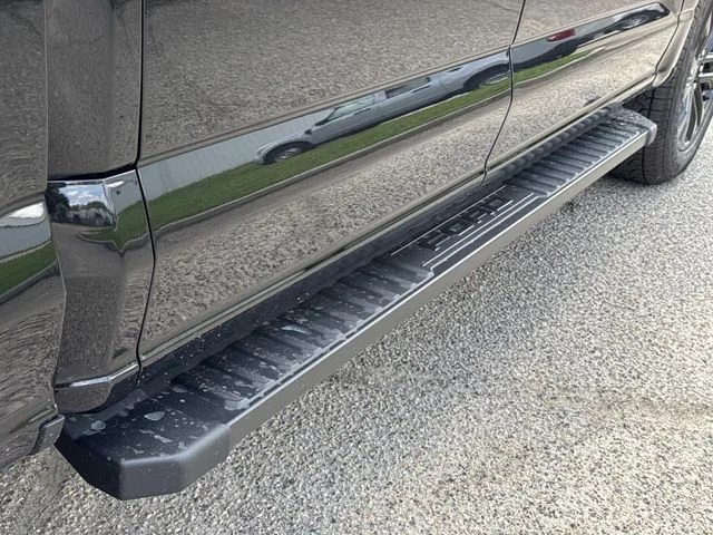 New 2026 Agate Black Metallic Ford XLT image 18