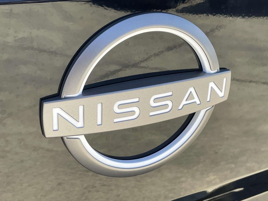 New 2026 Super Black Nissan Crew Cab SV image 7