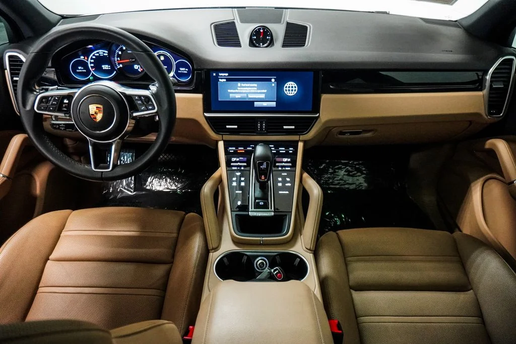 Used 2023 White Porsche Base image 13