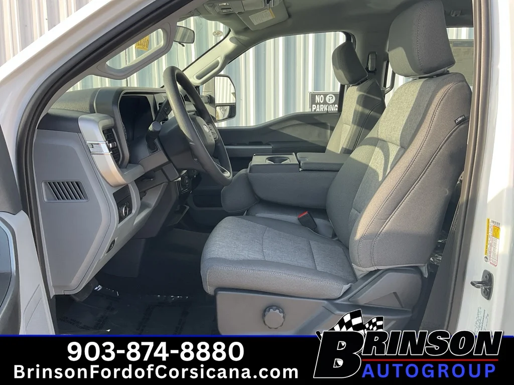 New 2026 Oxford White Ford XL image 9