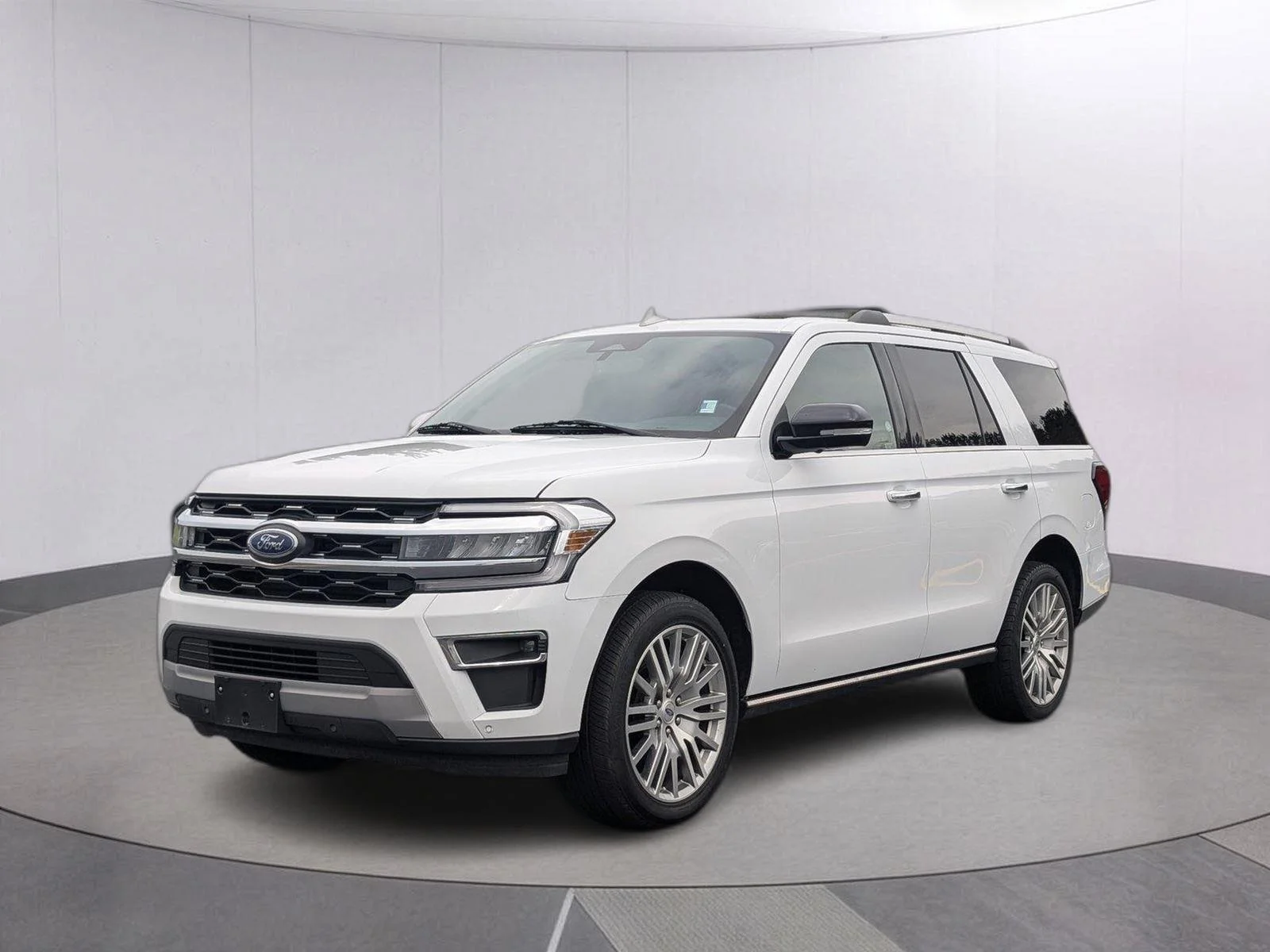 Used 2024 Oxford White Ford Limited image 1