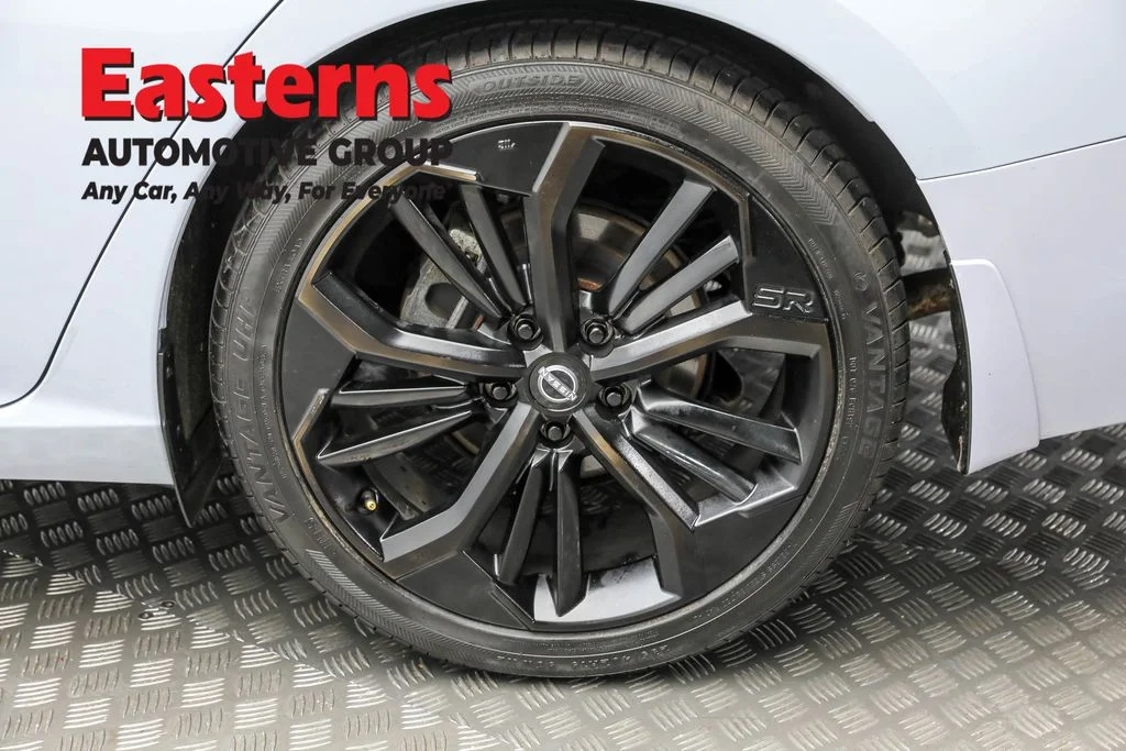 Used 2023 Gray Nissan 2.5 SR image 8