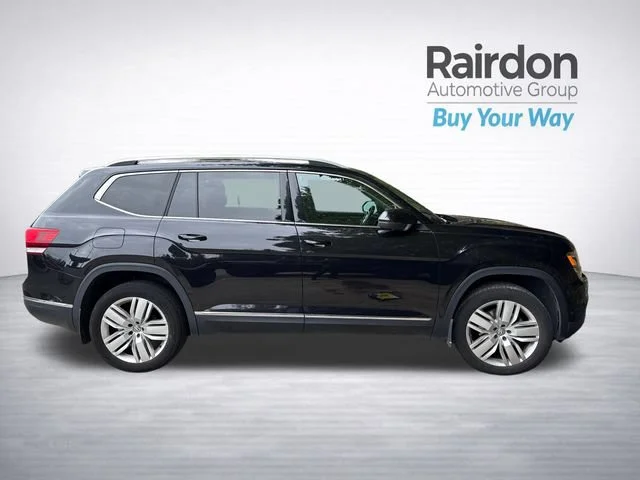 Used 2019 Deep Black Volkswagen SEL Premium image 8