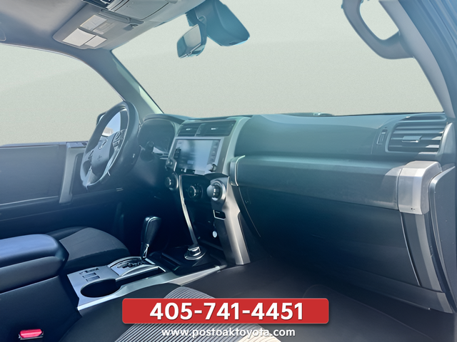 Used 2021 Black Toyota SR5 image 15