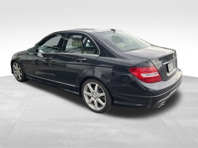 Used 2012 Gray Mercedes-Benz C 300 image 4
