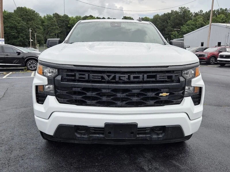 Used 2022 Summit White CHEVROLET CUSTOM image 8