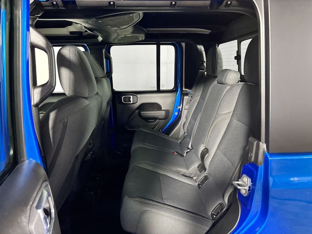 New 2026 Hydro Blue Pearl-Coat Exterior Paint Jeep Sport S image 19