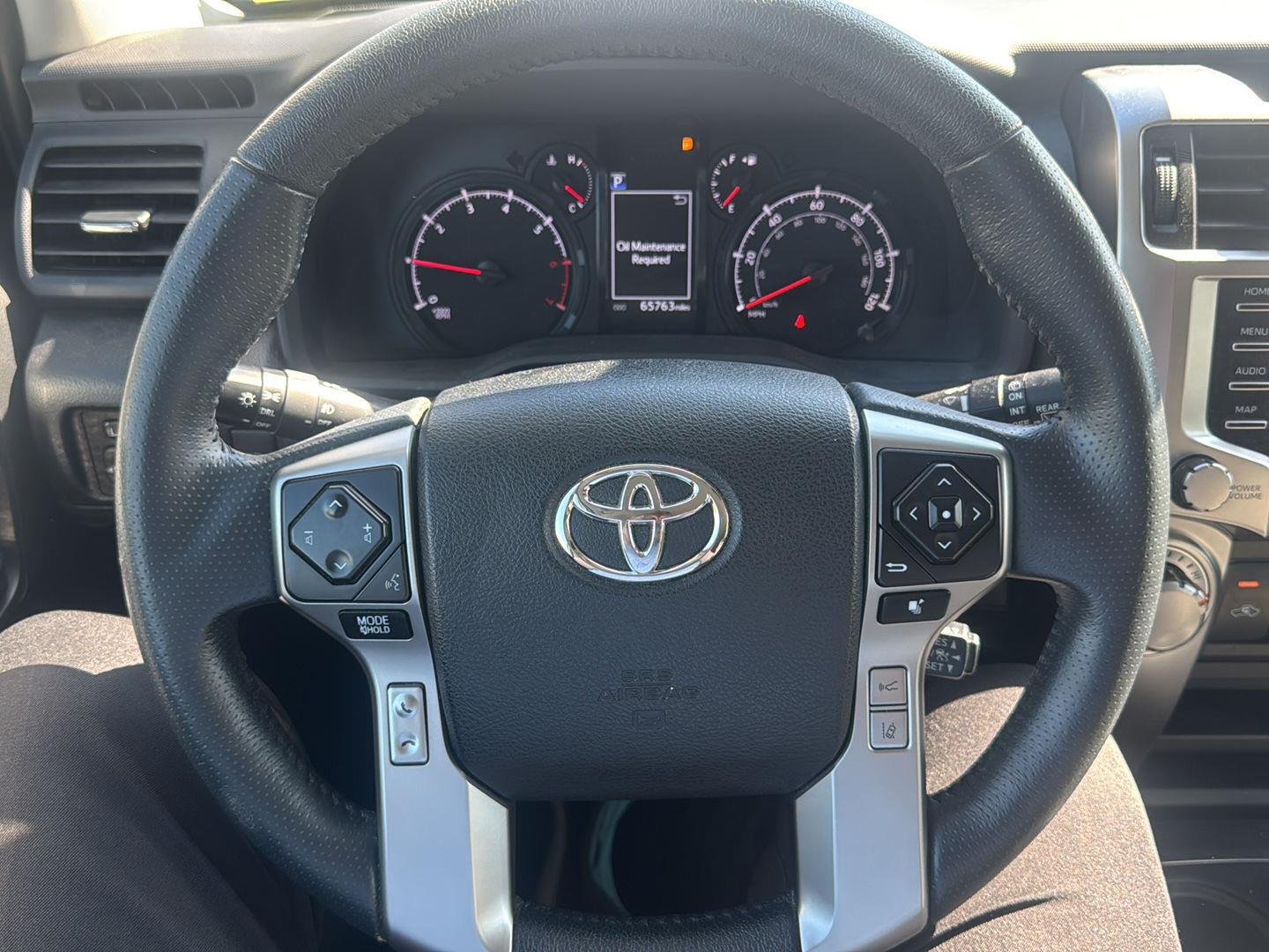 Used 2022 Super White Toyota SR5 image 2