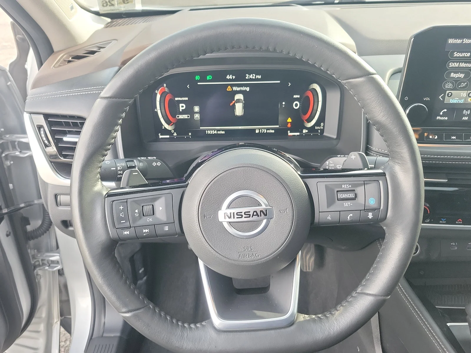 Used 2021 Brilliant Silver Metallic Nissan Platinum image 20