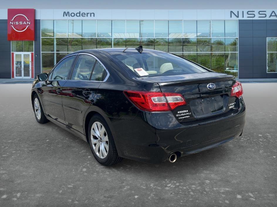 Used 2017 Crystal Black Silica Subaru Premium image 7