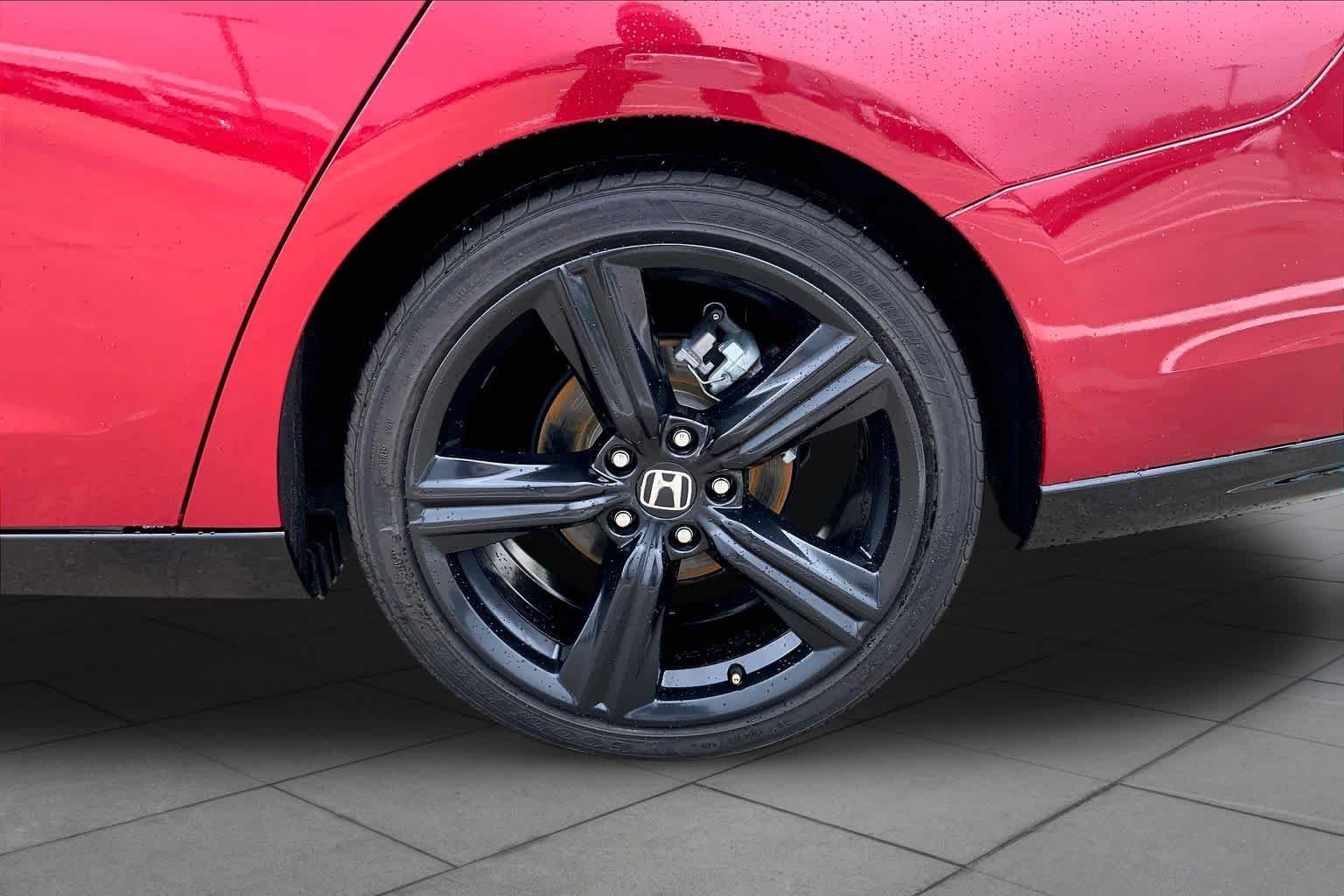 Used 2025 Radiant Red Metallic Honda Sport-L image 11