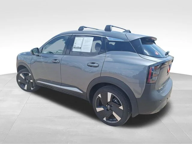 Used 2025 Gray Nissan SR image 6