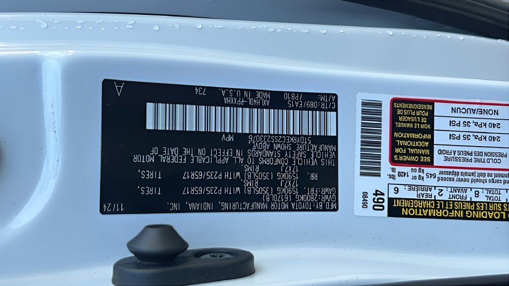Used 2025 Beige Toyota XLE image 25