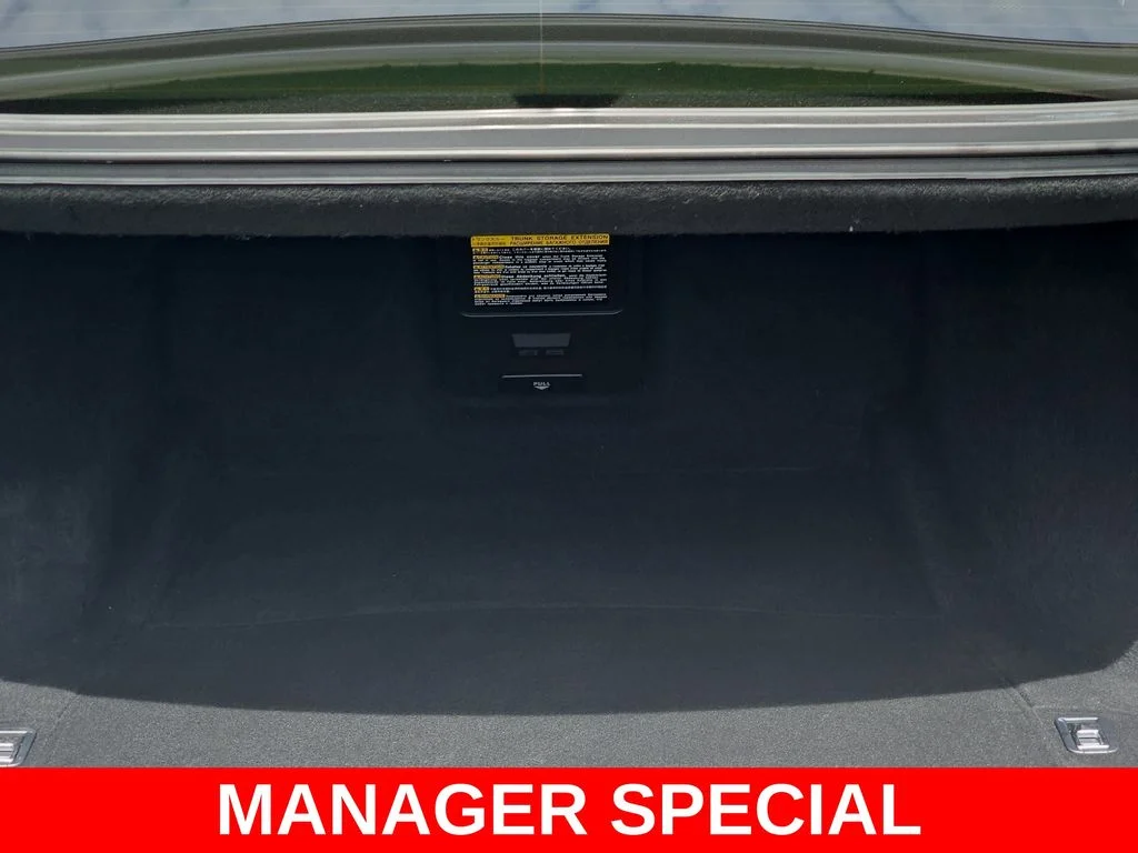 Used 2016 White Lexus 460 image 12