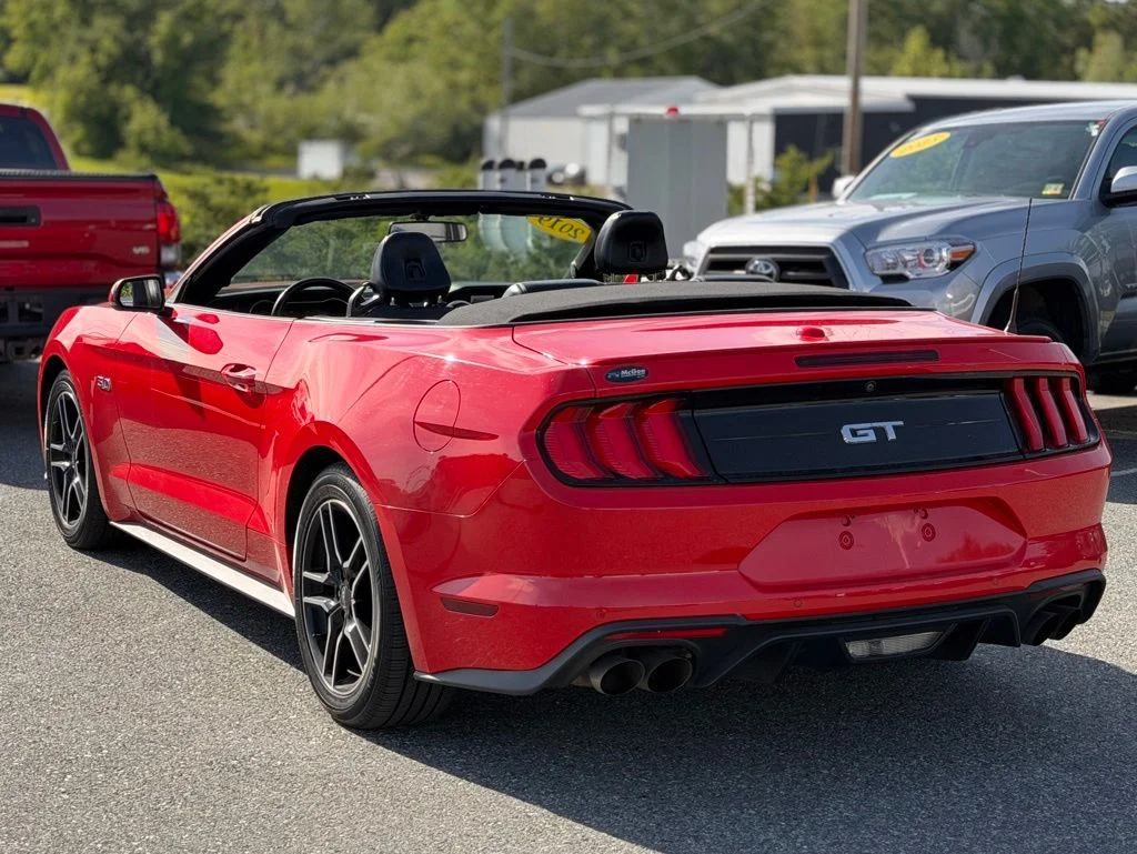 Used 2019 Red Ford GT Premium image 3