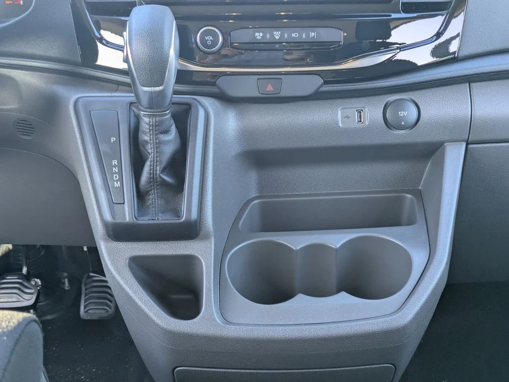 New 2026 Oxford White Ford XLT image 19