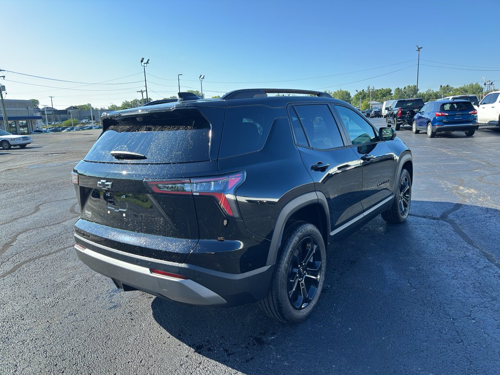 2027 Chevrolet Equinox LT - Photo 11