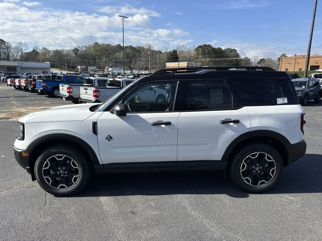 New 2026 White Ford Outer Banks image 4