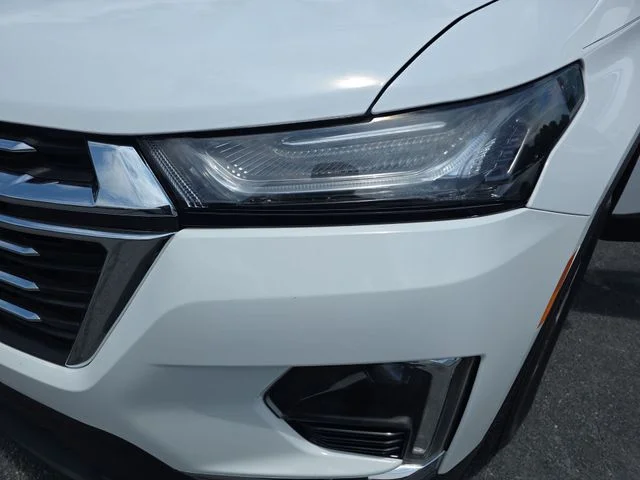 Used 2023 White Chevrolet LT image 33