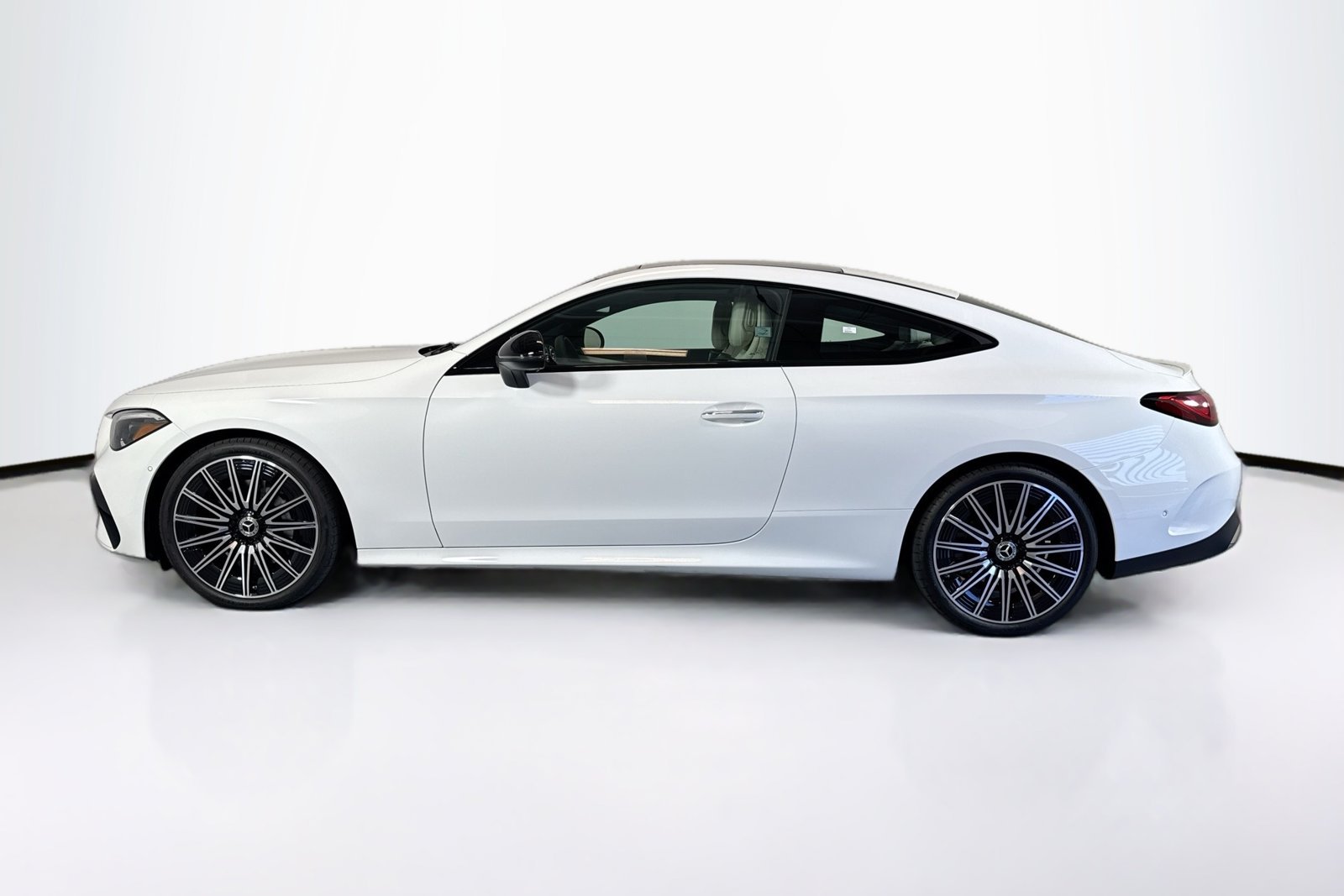 New 2026 Polar White Mercedes-Benz CLE 300 image 8