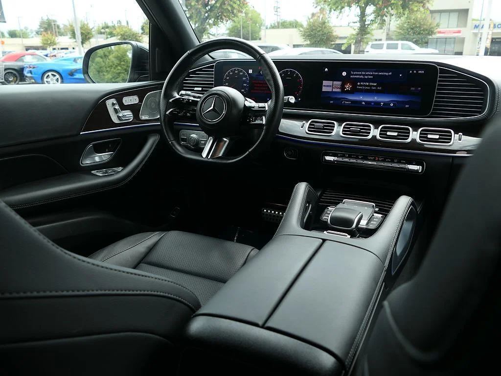 Used 2025 Black Mercedes-Benz GLS 450 image 23