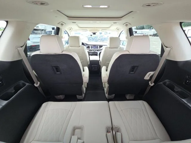 Used 2023 Green Buick Avenir image 15