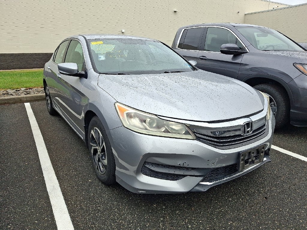 Certified Used 2016 Lunar Silver Metallic Honda LX image 3