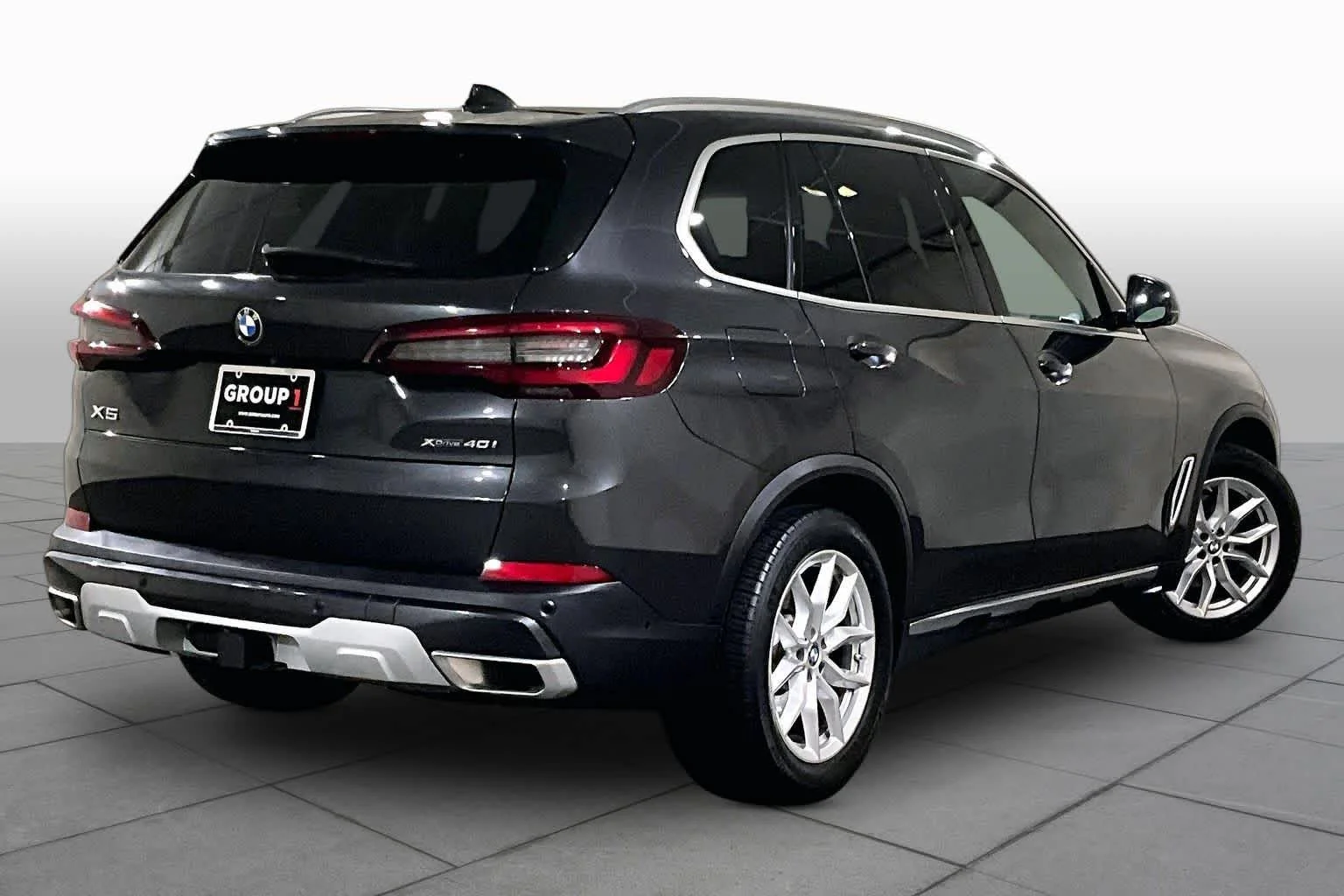 Used 2023 Dark Graphite Metallic BMW xDrive40i image 12