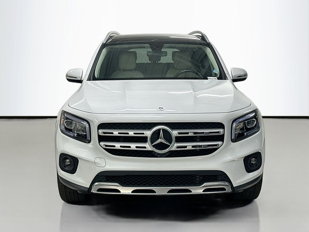Used 2023 White Mercedes-Benz GLB 250 image 6