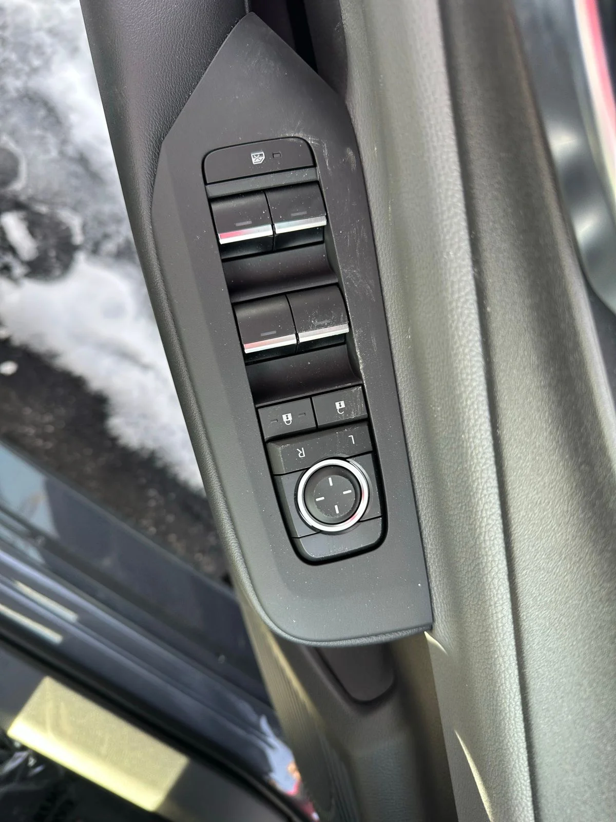 2026 Toyota Prius XLE - Photo 10