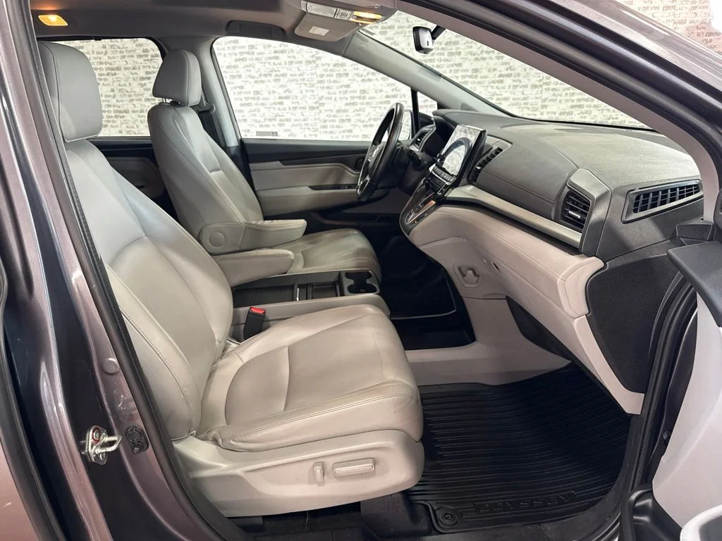 Used 2019 Gray Honda EX-L image 11
