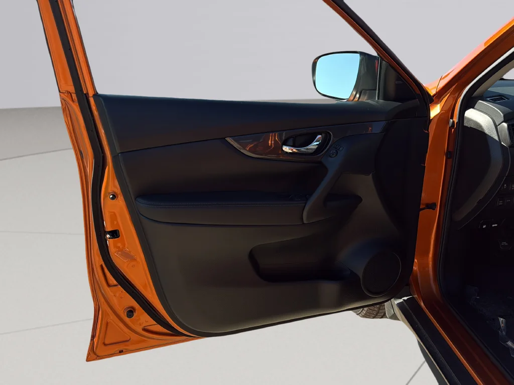 Used 2017 Monarch Orange Nissan S image 24