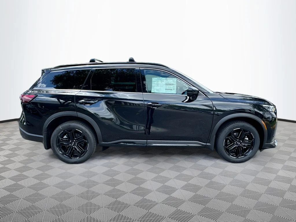 New 2027 MINERAL BLACK INFINITI Sport AWD image 4