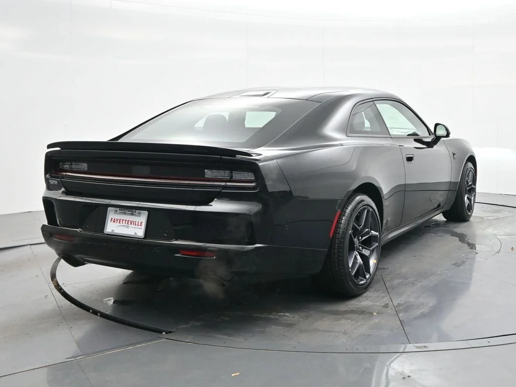 New 2026 Diamond Black Crystal Pearlcoat Dodge Scat Pack image 7