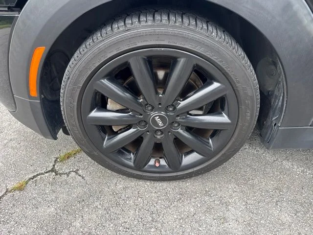 Used 2019 Black MINI Classic image 17