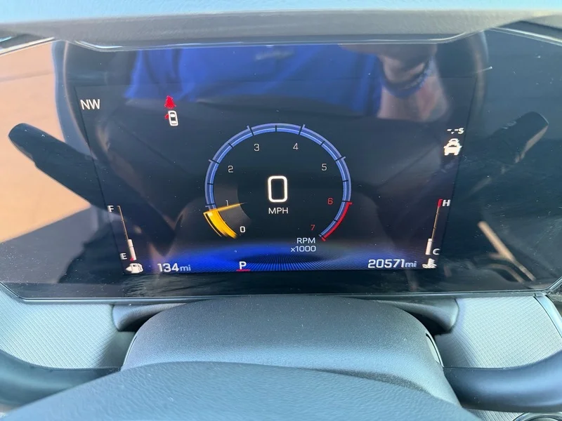 Used 2024 Summit White Chevrolet LT image 8