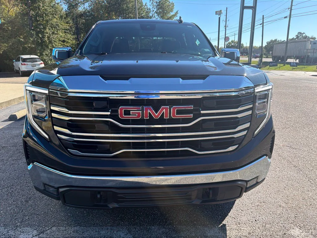 Used 2026 Titanium Rush Metallic GMC SLT image 8
