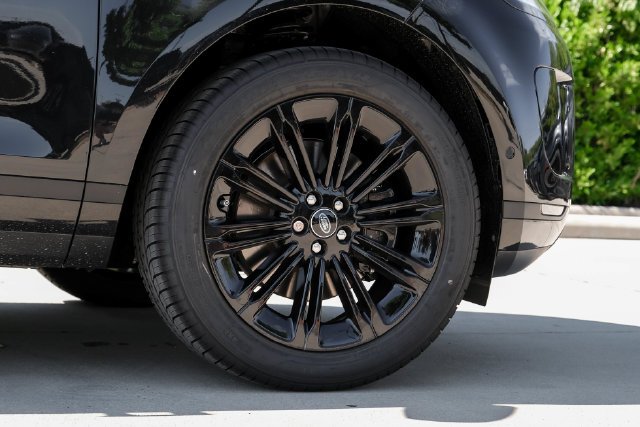 New 2026 Santorini Black Land Rover S image 61