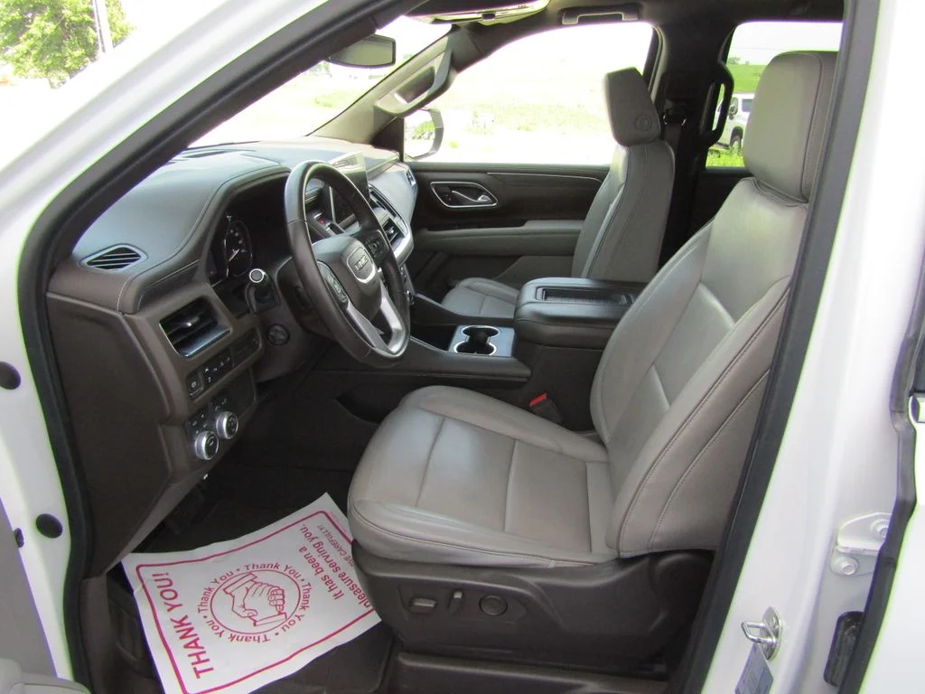 Used 2021 White GMC SLT image 29