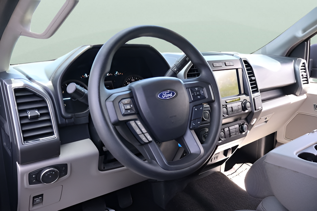 Used 2020  Ford XLT image 12