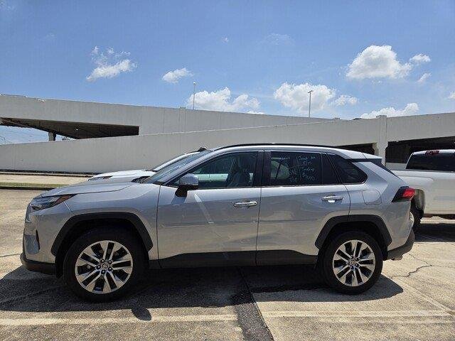 Used 2022 Silver Sky Metallic Toyota Limited image 2